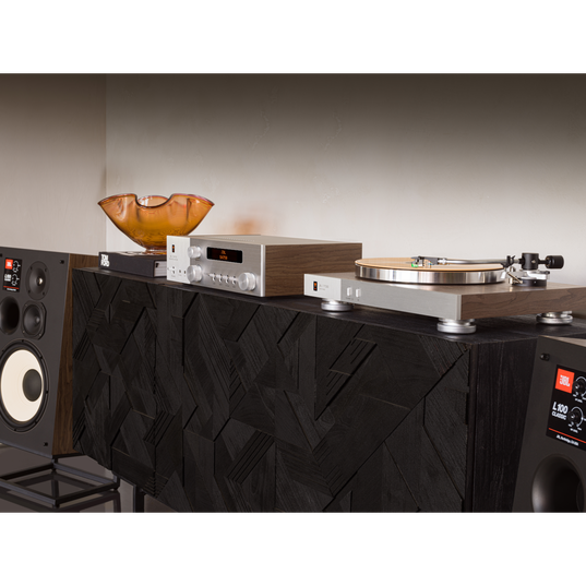 JBL TT350 Classic Turntable